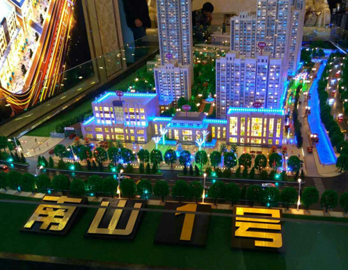 ��ɽ1̖�ǱPչʾģ��